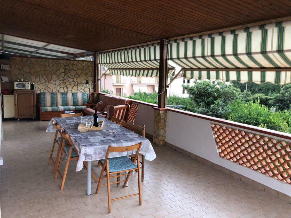 Apartamento La Terrazza Di Carmen E Fausto Cetraro Exterior foto